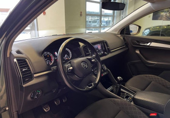 Подержанный автомобиль Skoda Karoq 2021 года (13 фото)