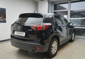 Подержанный автомобиль Mazda CX-5 2015 года (4 фото)