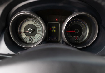 Подержанный автомобиль Mitsubishi Pajero 2006 года (13 фото)