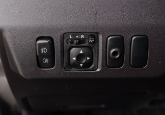 Подержанный автомобиль Mitsubishi Pajero 2006 года (18 фото)