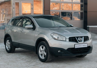 Подержанный автомобиль Nissan Qashqai 2011 года (3 фото)