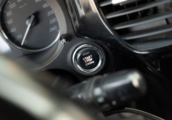 Подержанный автомобиль Mitsubishi Outlander 2012 года (15 фото)