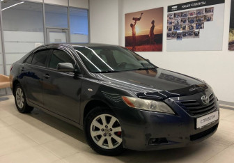 Подержанный автомобиль Toyota Camry Sedan 2007 года (3 фото)
