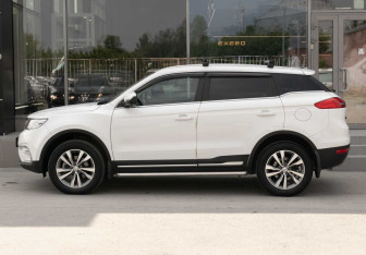 Подержанный автомобиль Geely Atlas 2020 года (8 фото)
