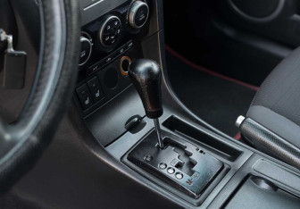 Подержанный автомобиль Mazda 3 Sedan 2008 года (15 фото)