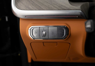 Подержанный автомобиль Tank 500 2023 года (21 фото)