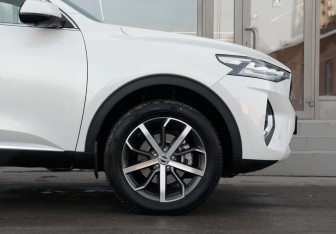 Подержанный автомобиль Haval F7x 2020 года (9 фото)