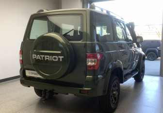 Подержанный автомобиль УАЗ Patriot 2024 года (4 фото)