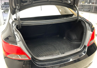 Подержанный автомобиль Hyundai Solaris Sedan 2015 года (8 фото)