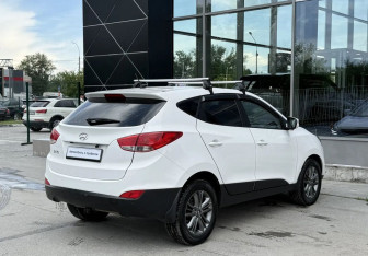 Подержанный автомобиль Hyundai ix35 2013 года (5 фото)