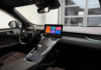 Подержанный автомобиль Wey Coffee 01 2023 года (23 фото)