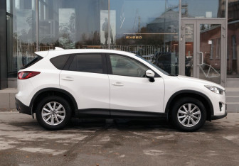 Подержанный автомобиль Mazda CX-5 2016 года (4 фото)