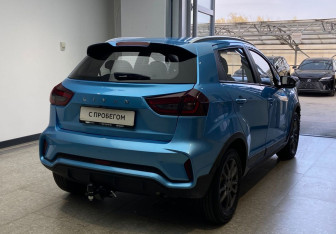 Подержанный автомобиль LIVAN X3Pro 2023 года (6 фото)