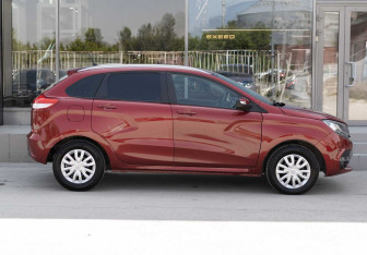 Подержанный автомобиль LADA (ВАЗ) XRAY 2021 года (4 фото)