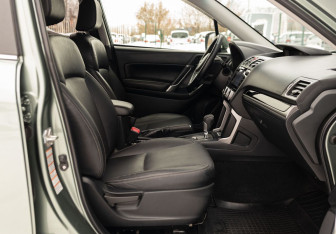 Подержанный автомобиль Subaru Forester Suv 2016 года (22 фото)