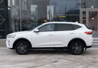 Подержанный автомобиль Haval F7 2019 года (8 фото)