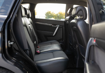 Подержанный автомобиль Chevrolet Captiva 2008 года (19 фото)