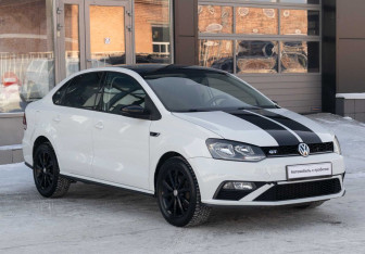 Подержанный автомобиль Volkswagen Polo Sedan 2018 года (3 фото)