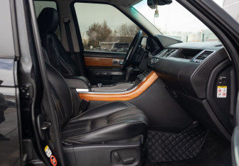Подержанный автомобиль Land Rover Range Rover Sport 2009 года (31 фото)