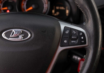 Подержанный автомобиль LADA (ВАЗ) XRAY 2020 года (12 фото)