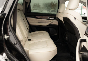 Подержанный автомобиль Exeed VX 2022 года (21 фото)