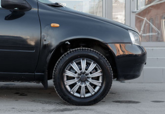 Подержанный автомобиль LADA (ВАЗ) Kalina Hatchback 2010 года (9 фото)