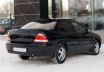 Подержанный автомобиль Nissan Almera Sedan 2006 года (5 фото)