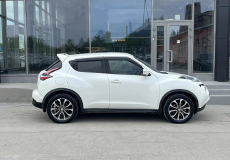 Подержанный автомобиль Nissan Juke 2016 года (4 фото)