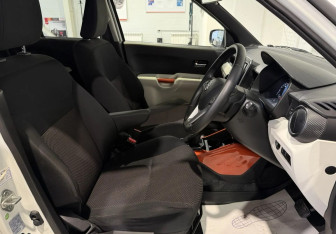 Подержанный автомобиль Suzuki Ignis 2016 года (10 фото)
