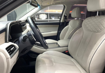 Подержанный автомобиль Hyundai Palisade 2021 года (13 фото)