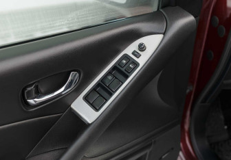 Подержанный автомобиль Nissan Murano Suv 2010 года (13 фото)