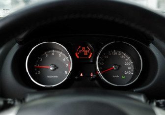 Подержанный автомобиль Nissan Qashqai 2009 года (13 фото)