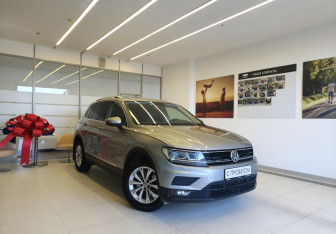 Подержанный автомобиль Volkswagen Tiguan 2018 года (3 фото)