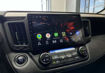 Подержанный автомобиль Toyota RAV4 2017 года (13 фото)