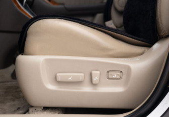 Подержанный автомобиль Lexus RX 2002 года (17 фото)