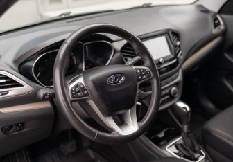 Подержанный автомобиль LADA (ВАЗ) Vesta Sedan 2021 года (11 фото)