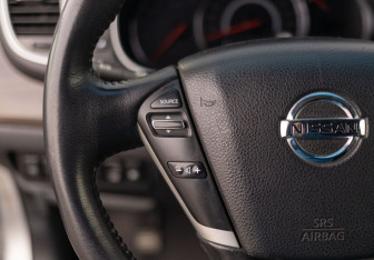 Подержанный автомобиль Nissan Teana 2011 года (12 фото)