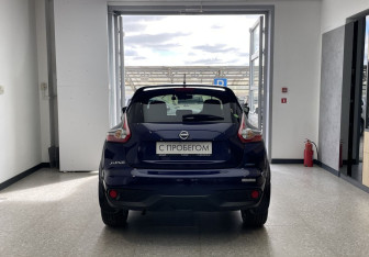 Подержанный автомобиль Nissan Juke 2016 года (5 фото)