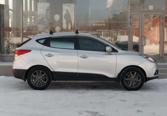 Подержанный автомобиль Hyundai ix35 2014 года (4 фото)