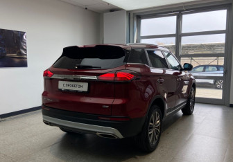 Подержанный автомобиль Geely Atlas Pro 2023 года (9 фото)