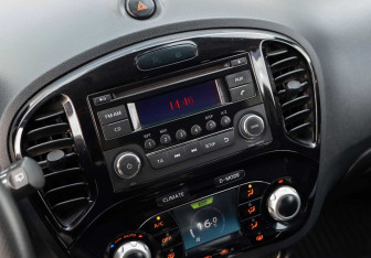 Подержанный автомобиль Nissan Juke 2013 года (14 фото)
