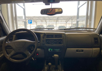 Подержанный автомобиль Mitsubishi Montero Sport 2001 года (12 фото)