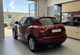 Подержанный автомобиль Nissan Juke 2013 года (6 фото)