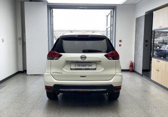 Подержанный автомобиль Nissan X-Trail 2021 года (5 фото)