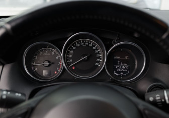 Подержанный автомобиль Mazda CX-5 2015 года (13 фото)