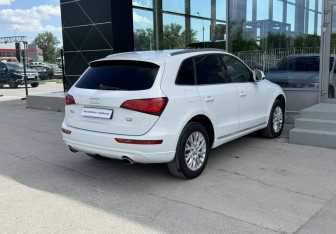 Подержанный автомобиль Audi Q5 2014 года (5 фото)