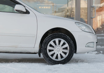 Подержанный автомобиль Skoda Octavia Liftback 2011 года (9 фото)