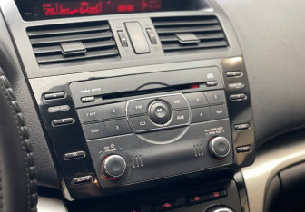 Подержанный автомобиль Mazda 6 Sedan 2011 года (15 фото)