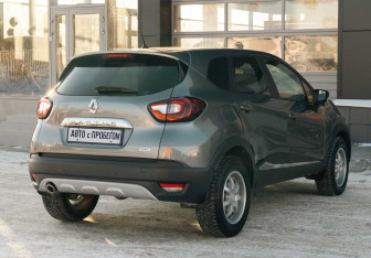 Подержанный автомобиль Renault Kaptur 2016 года (5 фото)