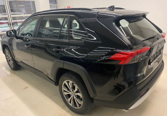 Новый Toyota RAV4 2025 (5 фото)